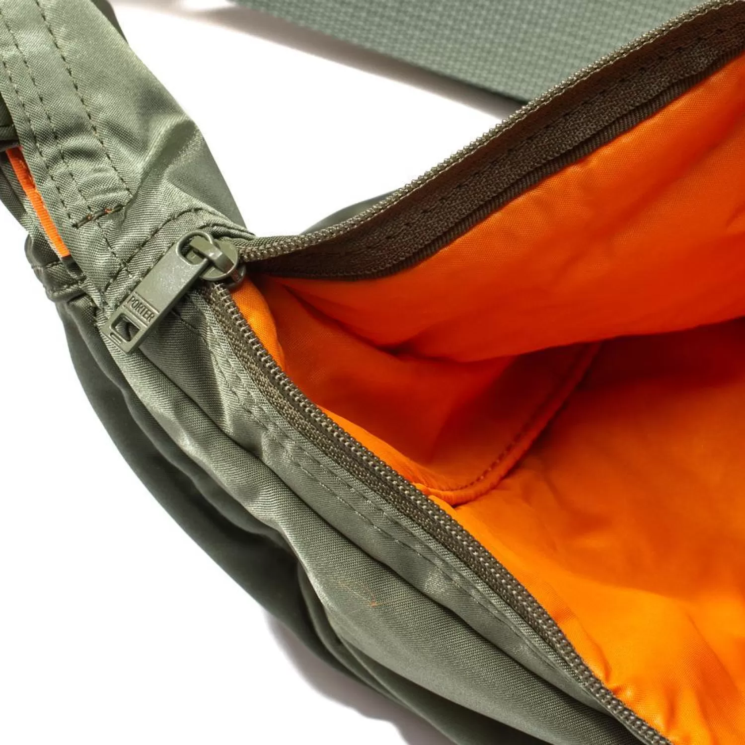 Porter Yoshida & Co Porter Yoshida & Co<Tanker Series Small Waist Bag Sage Green